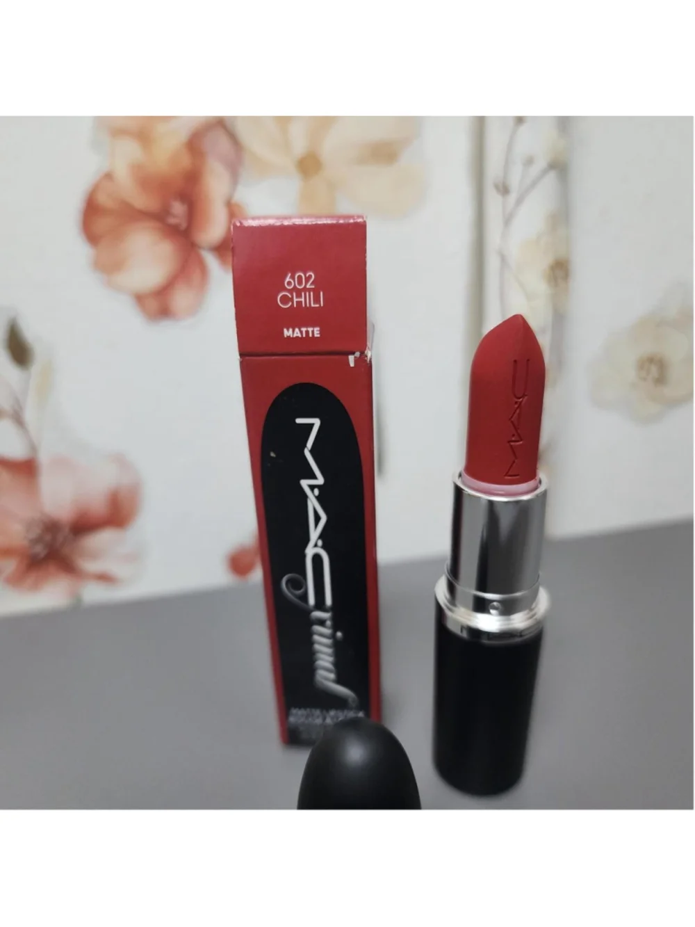 MAC Cremesheen lipstick in Chili #lipstick #red